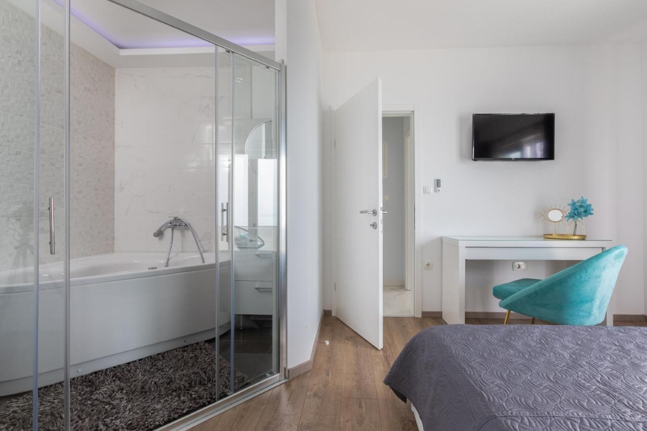 Luxury Holiday Home Dioniz Podgora Zimmer foto