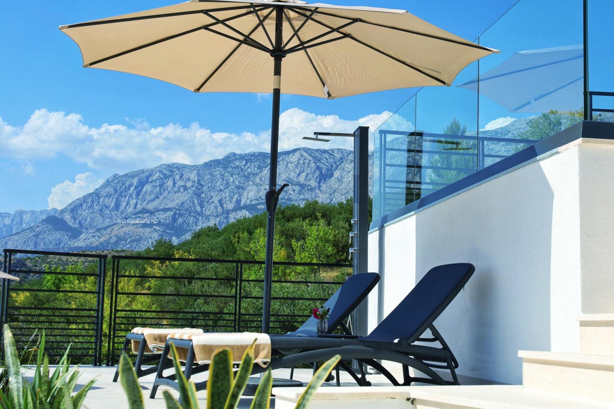 Luxury Holiday Home Dioniz Podgora Exterior foto